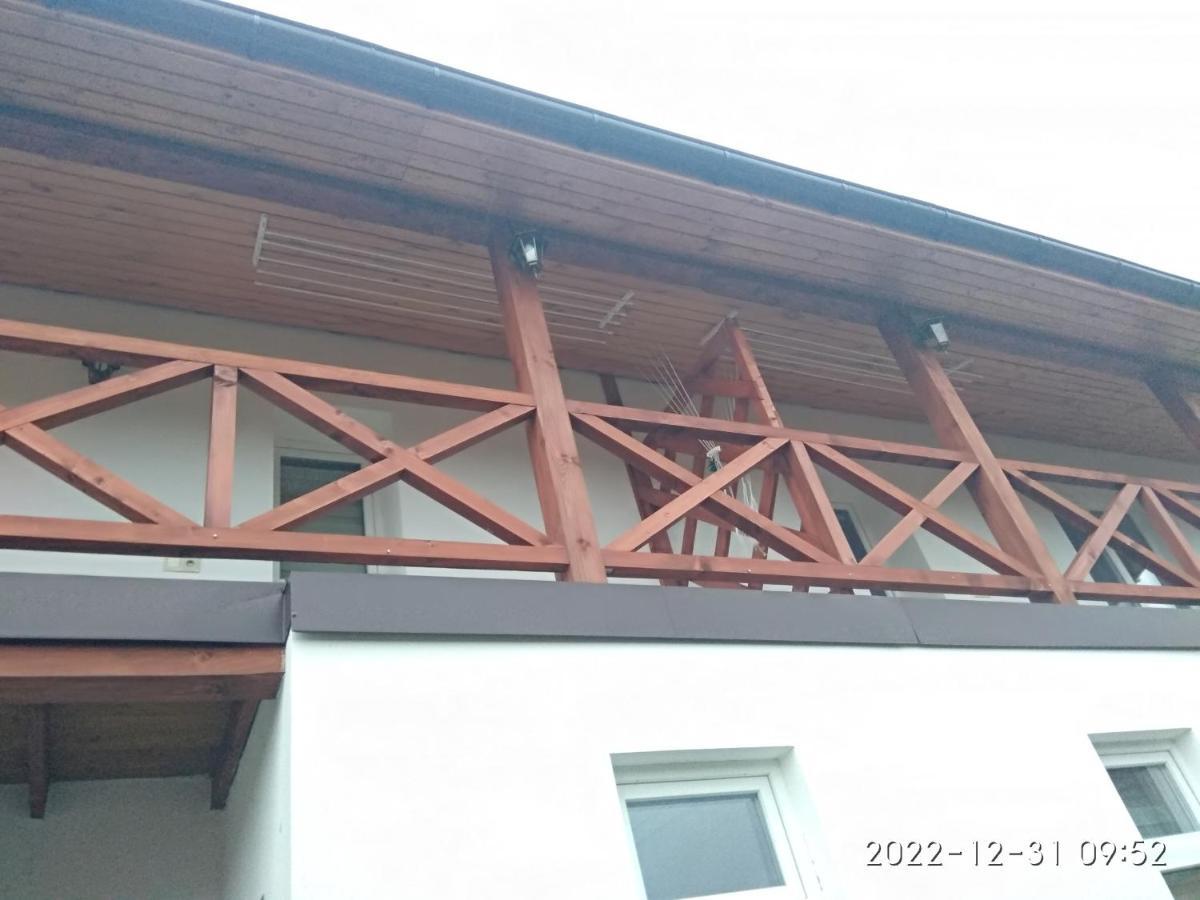 Nestg Guest House Pilipets 外观 照片